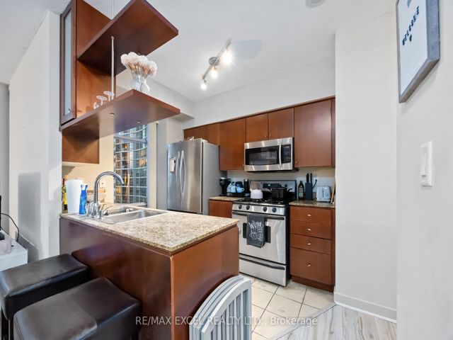 2603 - 35 Mariner Terr