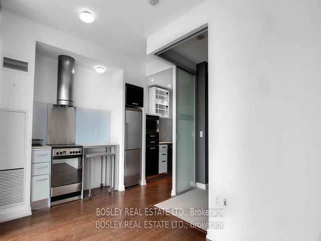 1802 - 38 Dan Leckie Way
