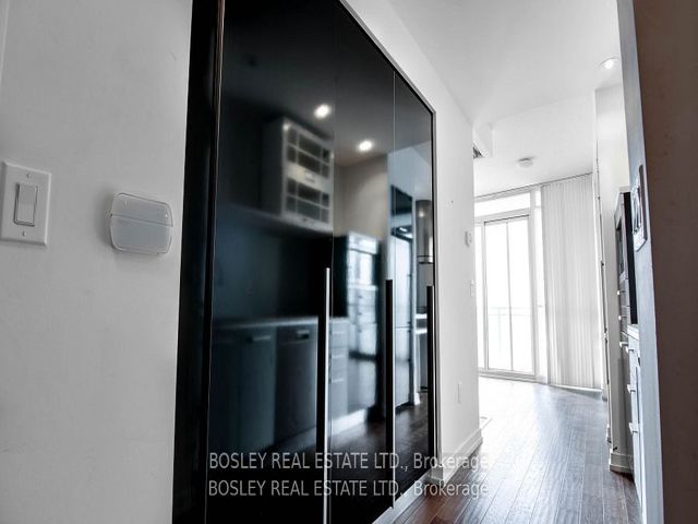 1802 - 38 Dan Leckie Way