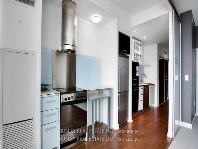 1802 - 38 Dan Leckie Way