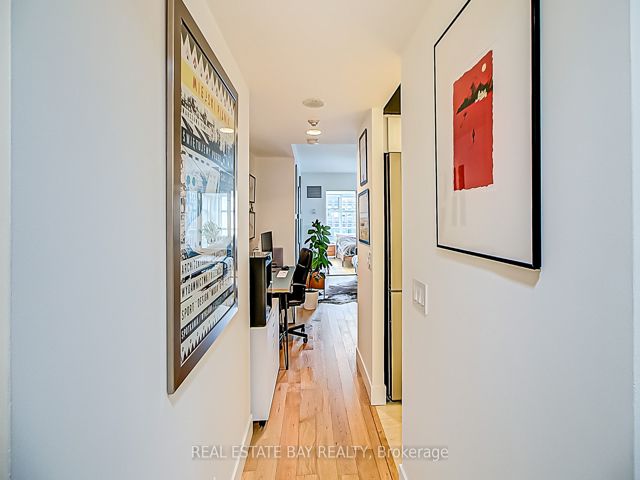 1004 - 50 Lombard St