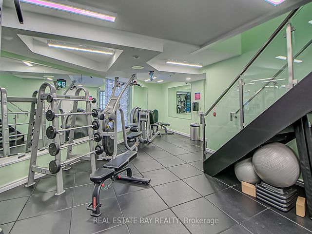 1004 - 50 Lombard St