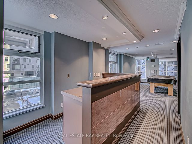 1004 - 50 Lombard St