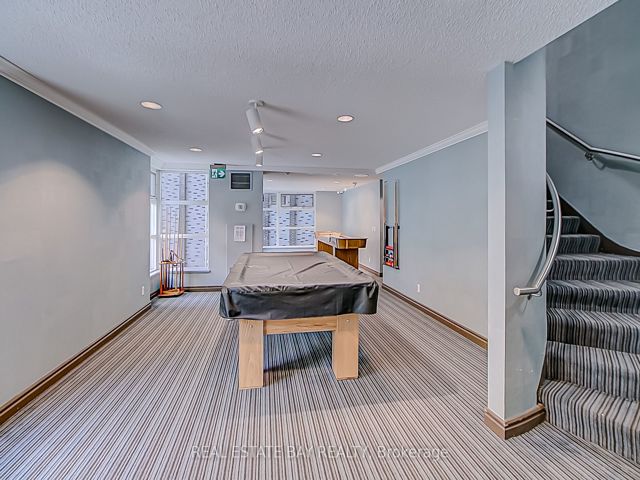 1004 - 50 Lombard St