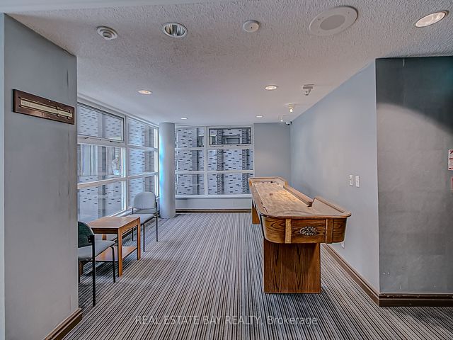 1004 - 50 Lombard St