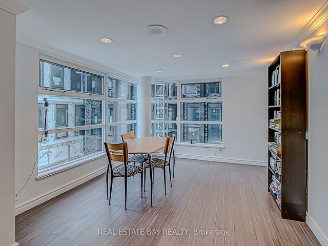 1004 - 50 Lombard St