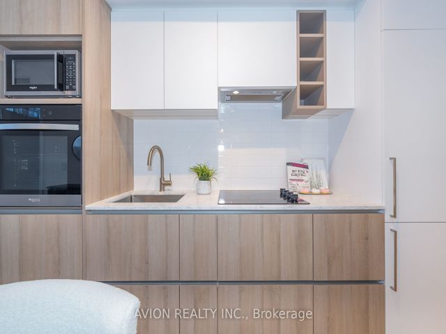 606 - 319 Jarvis St