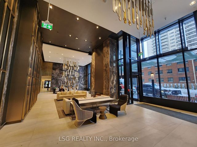 2103 - 117 Broadway Ave