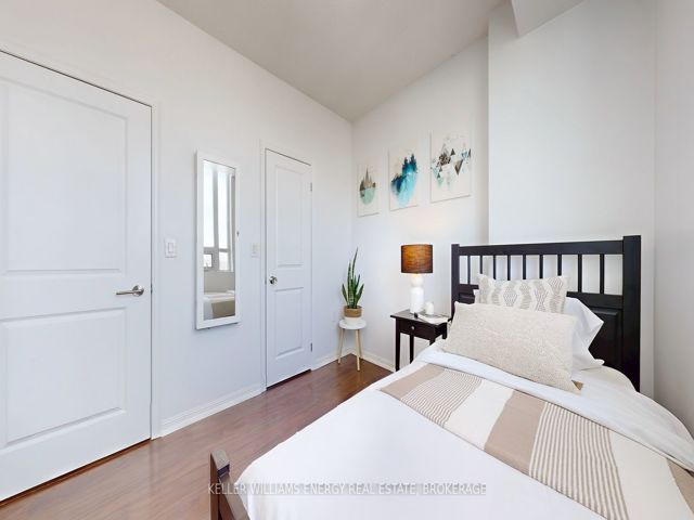 2302 - 125 Western Battery Rd
