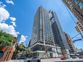 806 - 155 Yorkville Ave