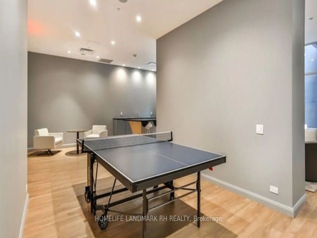 806 - 155 Yorkville Ave