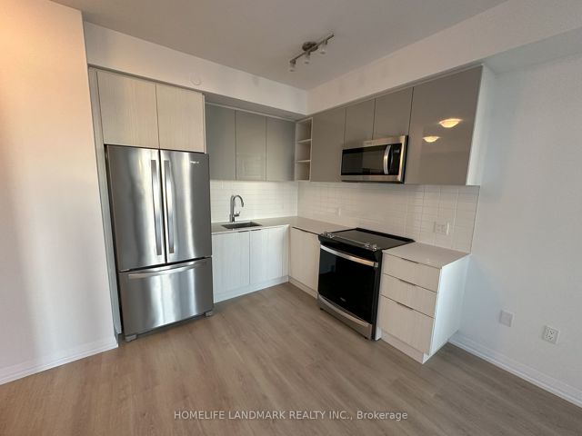 1715 - 50 Dunfield Ave