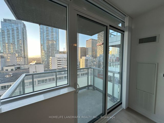 1715 - 50 Dunfield Ave