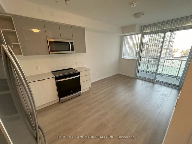 1715 - 50 Dunfield Ave