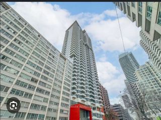 1715 - 50 Dunfield Ave