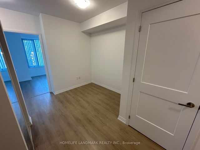 1715 - 50 Dunfield Ave