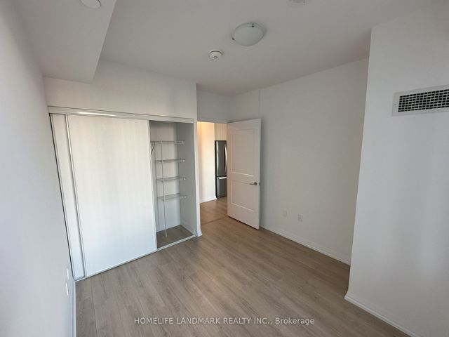 1715 - 50 Dunfield Ave
