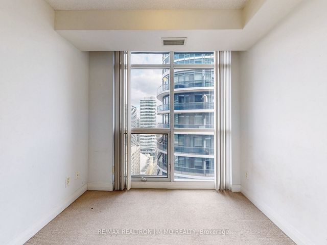 3105 - 21 Carlton St
