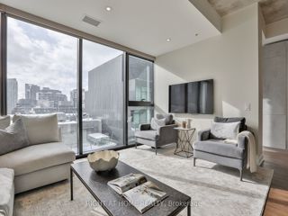 1029 - 629 King St W