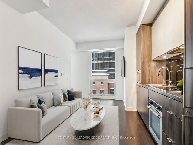 519 - 115 Blue Jays Way