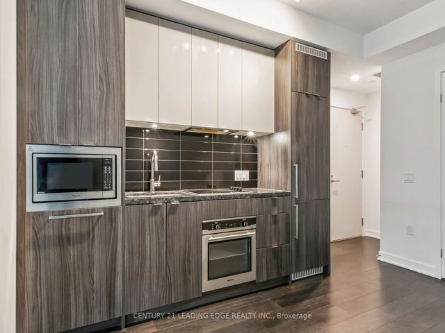 519 - 115 Blue Jays Way
