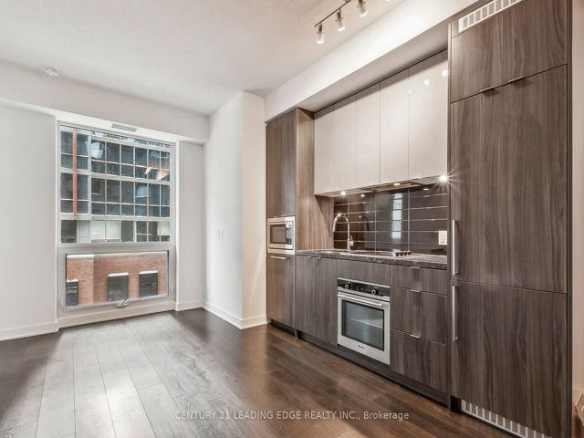 519 - 115 Blue Jays Way