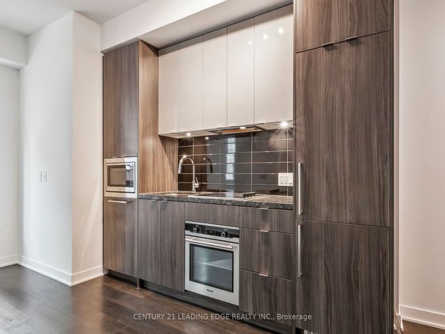 519 - 115 Blue Jays Way