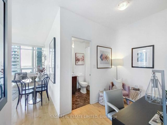 1410 - 65 Bremner Blvd