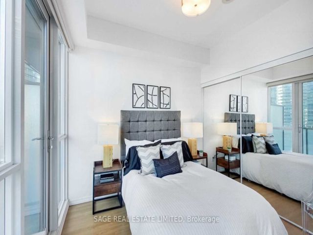 1410 - 65 Bremner Blvd