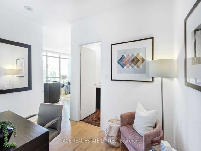 1410 - 65 Bremner Blvd