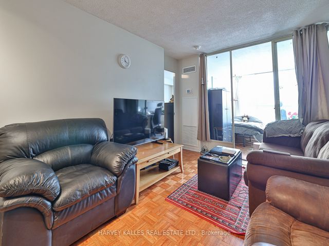 2202 - 44 St Joseph St