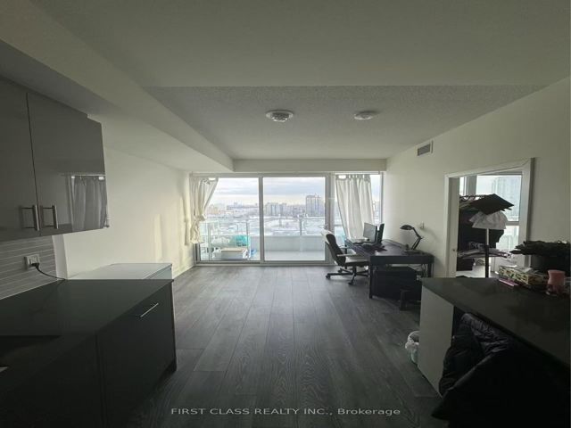 1601 - 180 Fairview Mall Dr