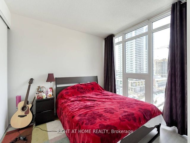 1216 - 121 Mcmahon Dr