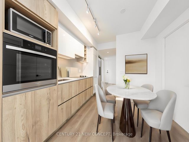 1106 - 319 Jarvis St