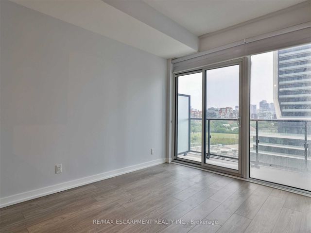 705 - 19 Western Battery Rd