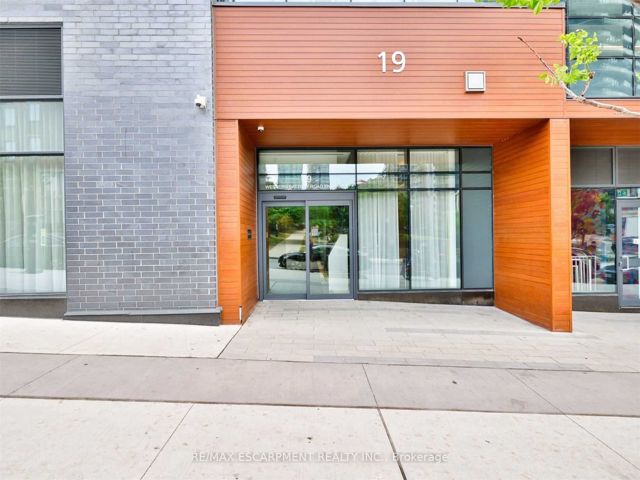 705 - 19 Western Battery Rd