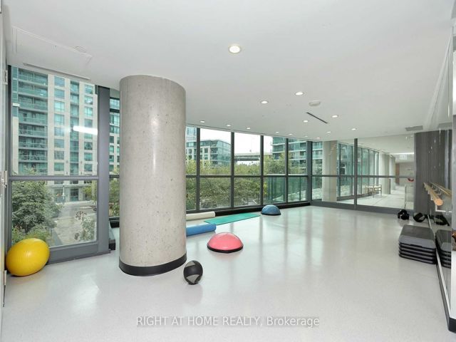 1161 - 209 Fort York Blvd
