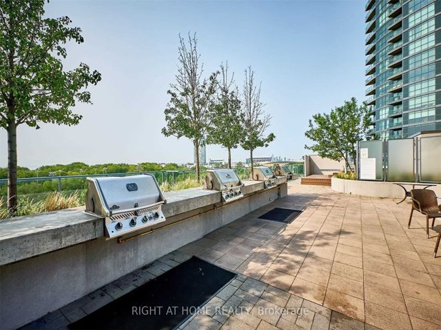 1161 - 209 Fort York Blvd