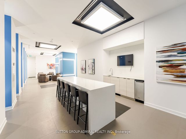 3402 - 195 Redpath Ave