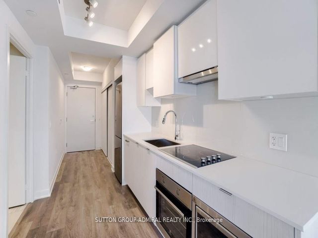 3402 - 195 Redpath Ave