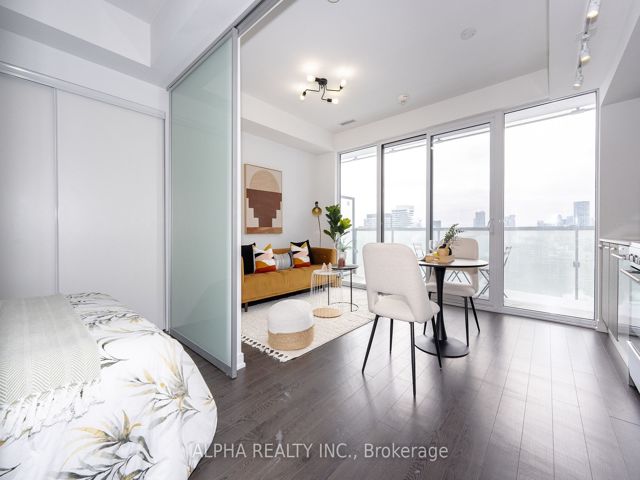3203 - 28 Wellesley St E