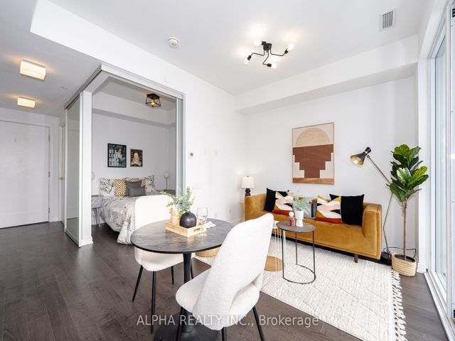 3203 - 28 Wellesley St E