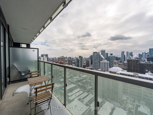 3203 - 28 Wellesley St E