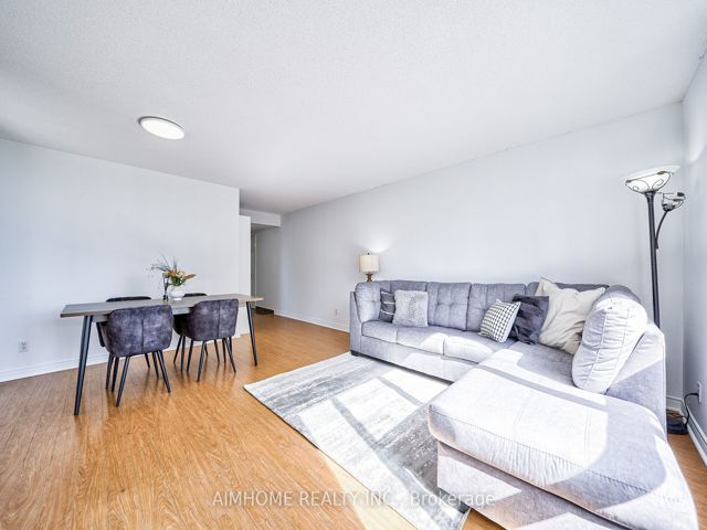 710 - 256 Doris Ave