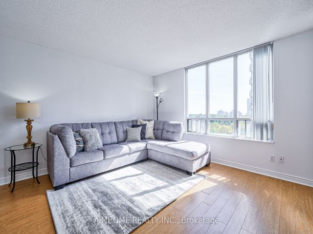 710 - 256 Doris Ave