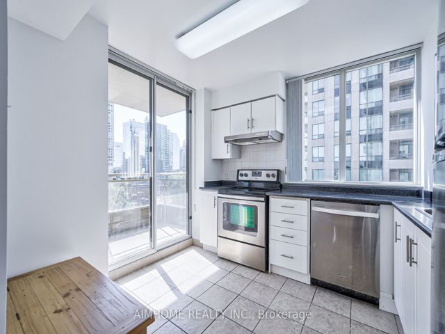 710 - 256 Doris Ave