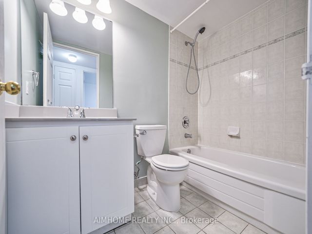 710 - 256 Doris Ave