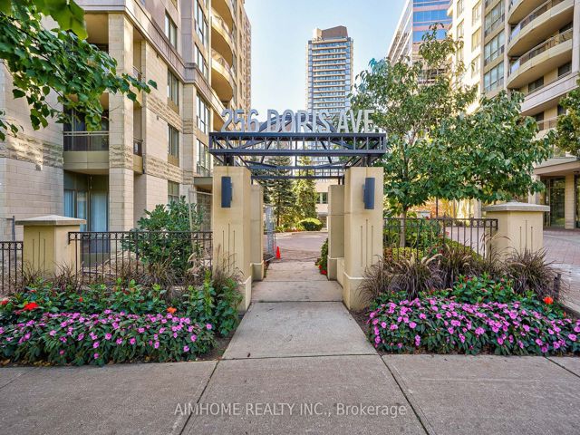 710 - 256 Doris Ave