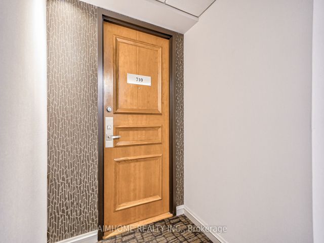 710 - 256 Doris Ave