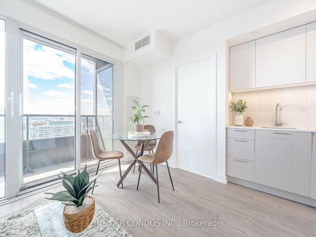 3217 - 19 Western Battery Rd